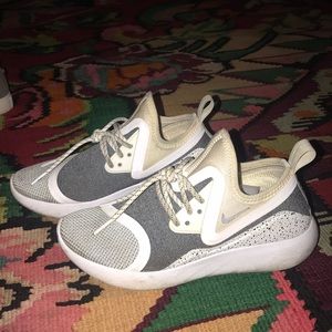 Nike lunar eclipse tennis shoe I think